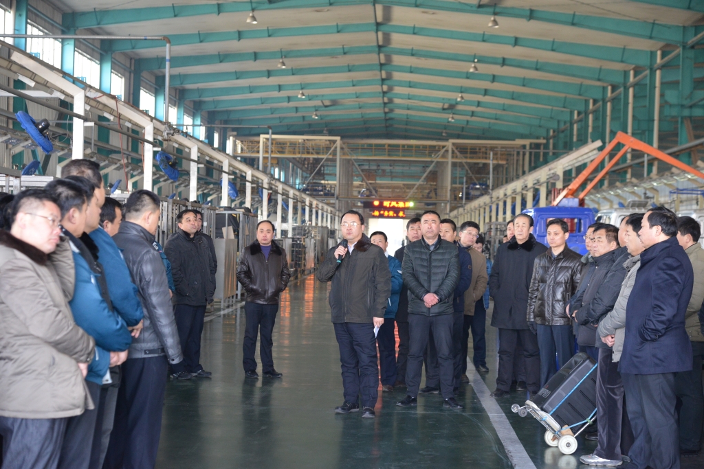 绿茵直播集团举办中层领导干部现场观摩活动